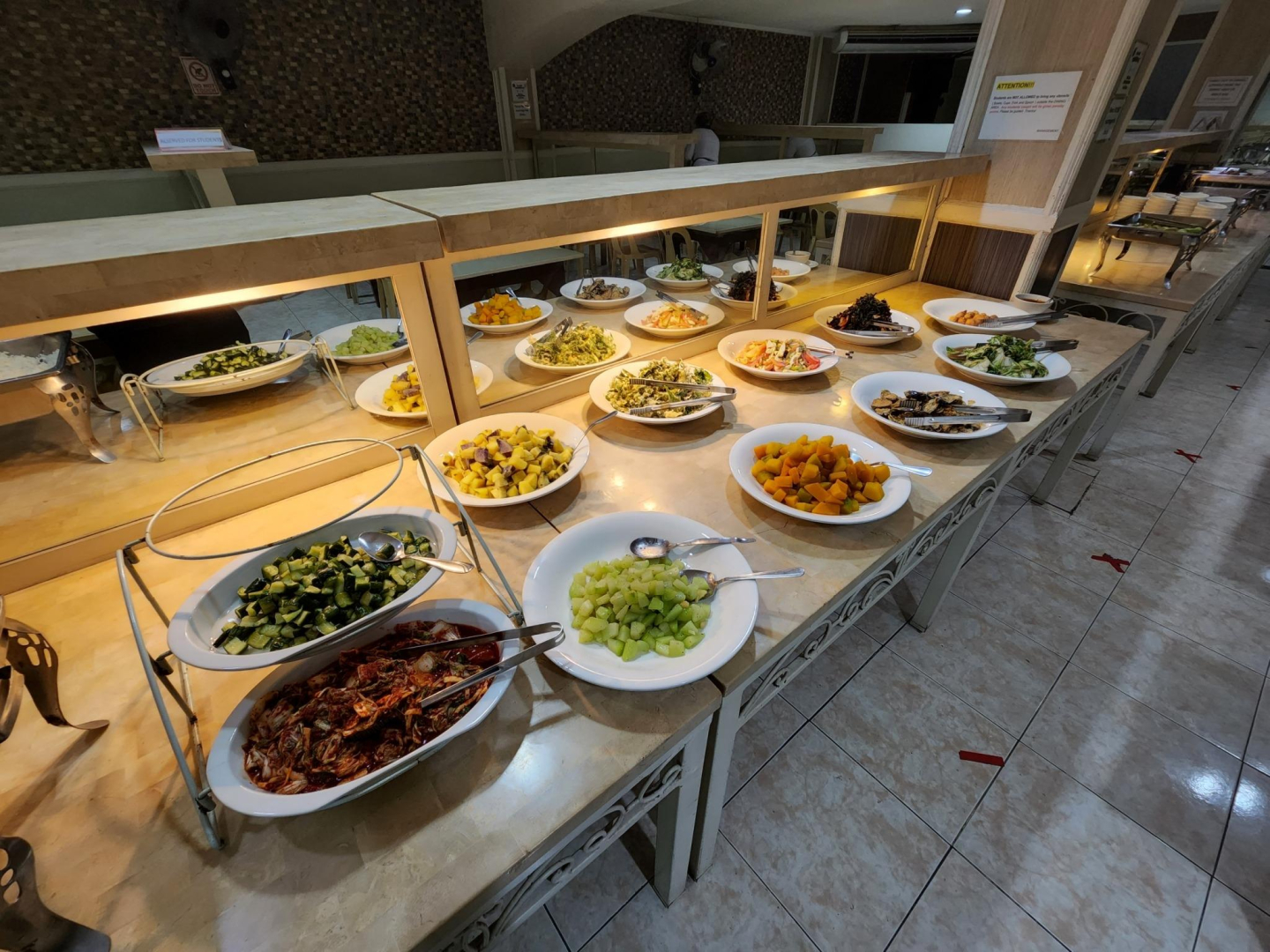 伙食