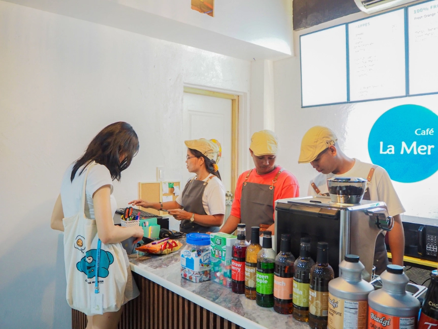 LA MER Cafe