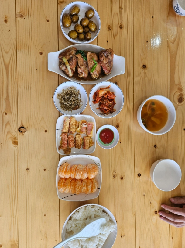 MONOL SPARTA餐食