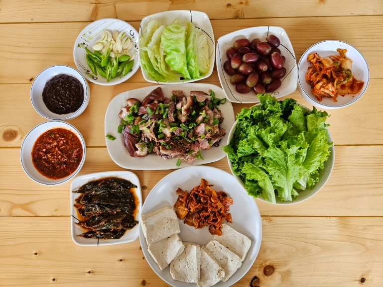 MONOL SPARTA餐食
