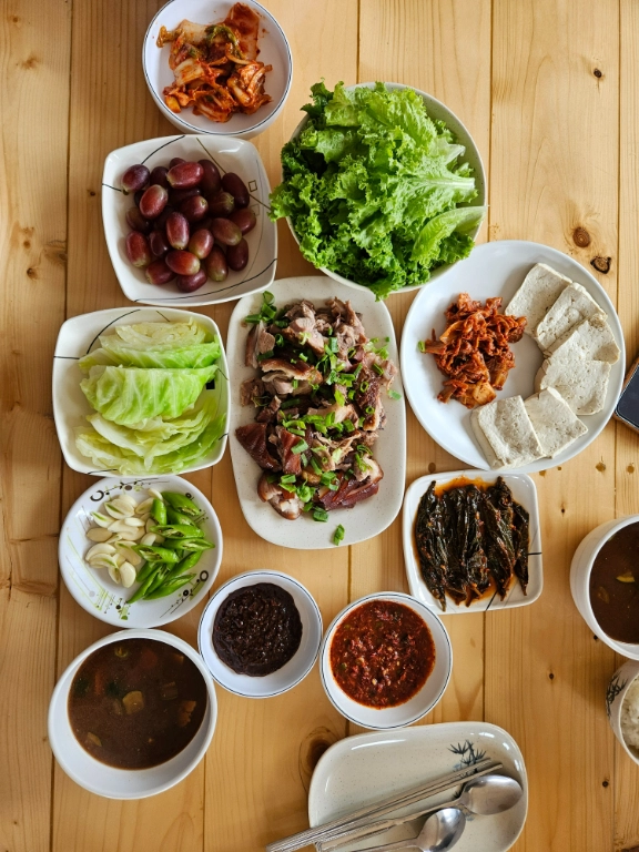 MONOL SPARTA餐食