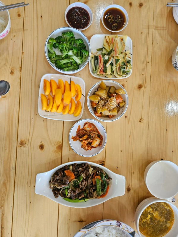 MONOL SPARTA餐食
