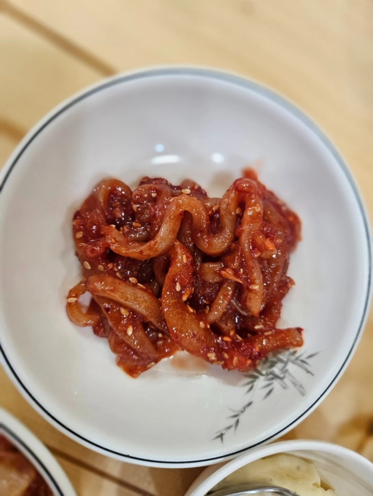 MONOL SPARTA餐食