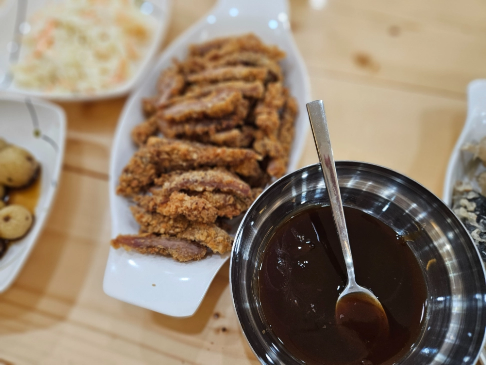 MONOL SPARTA餐食