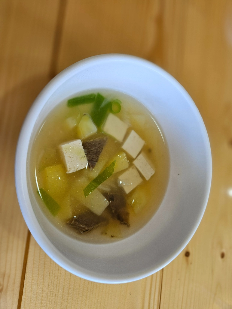 MONOL SPARTA餐食
