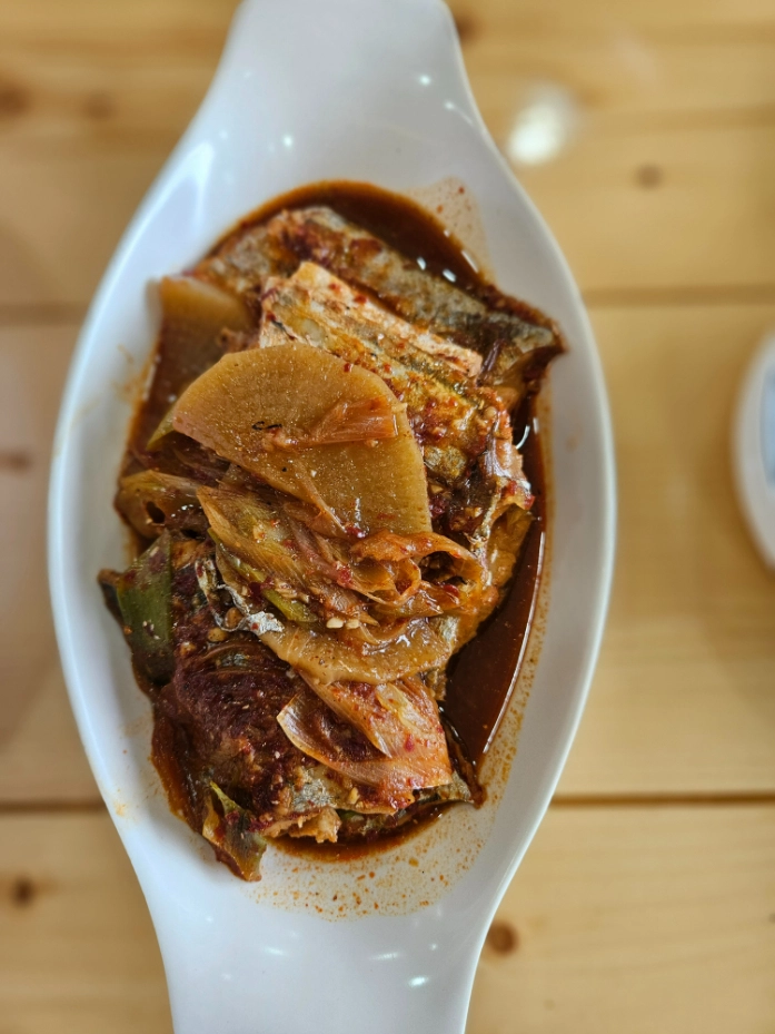 MONOL SPARTA餐食