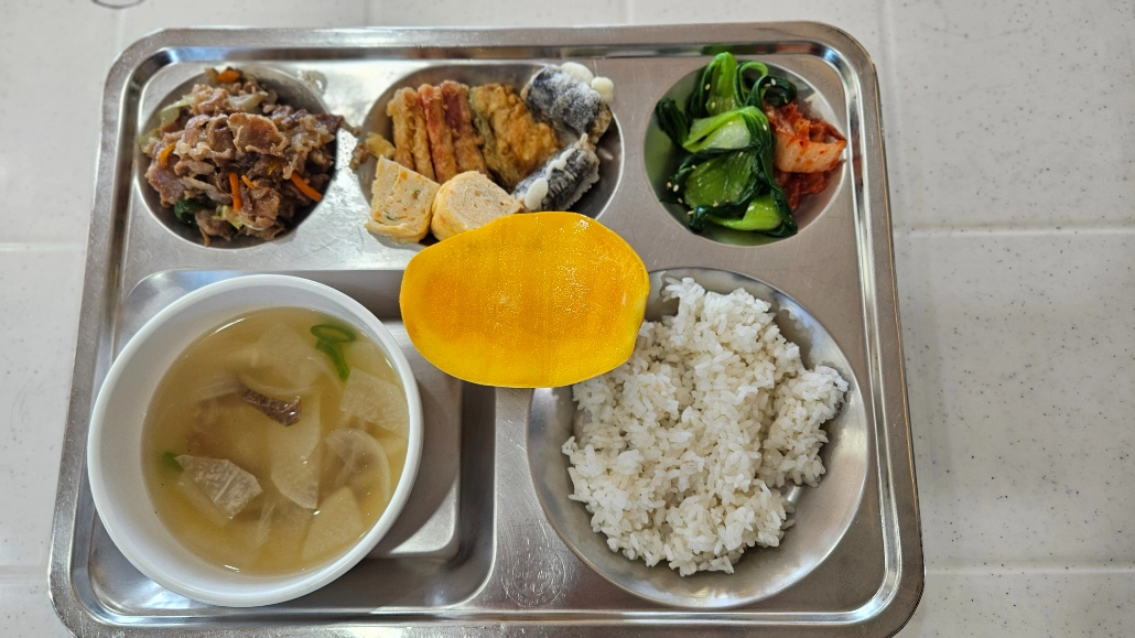 MONOL SPARTA餐食