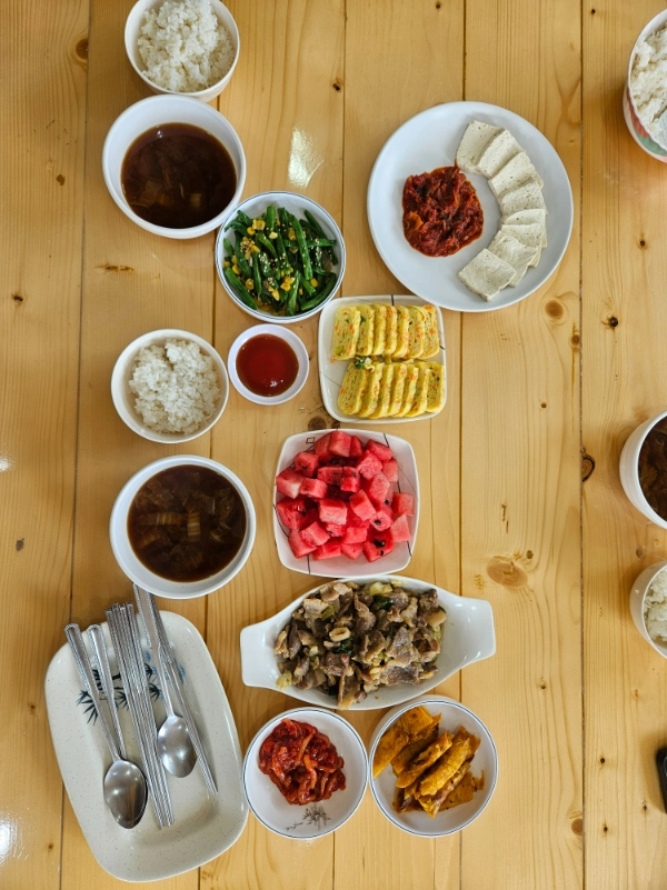 MONOL SPARTA餐食
