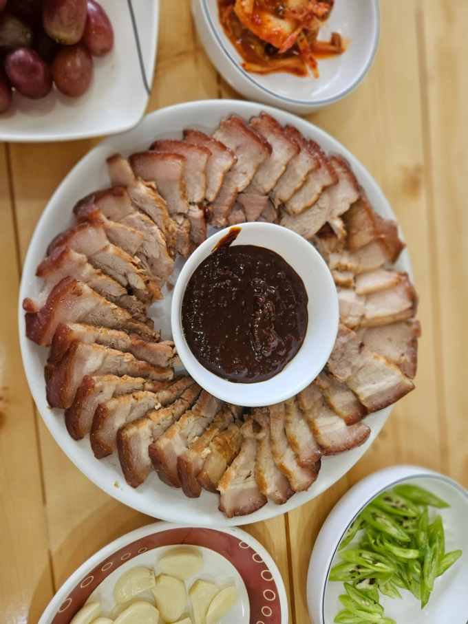 MONOL SPARTA餐食
