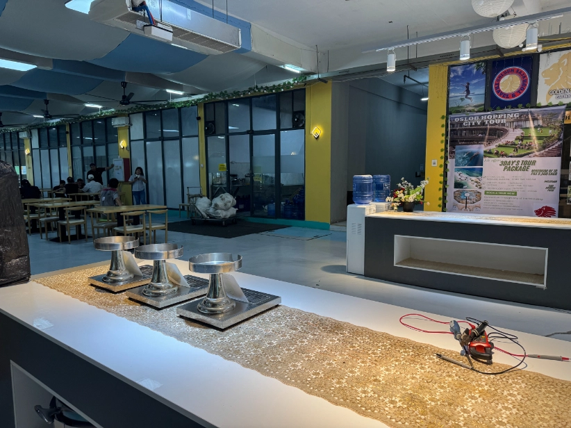 1F 學校餐廳