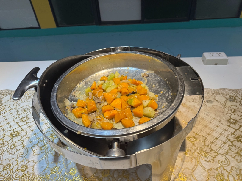 學校餐食相關照片