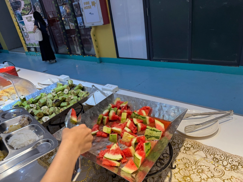 學校餐食相關照片