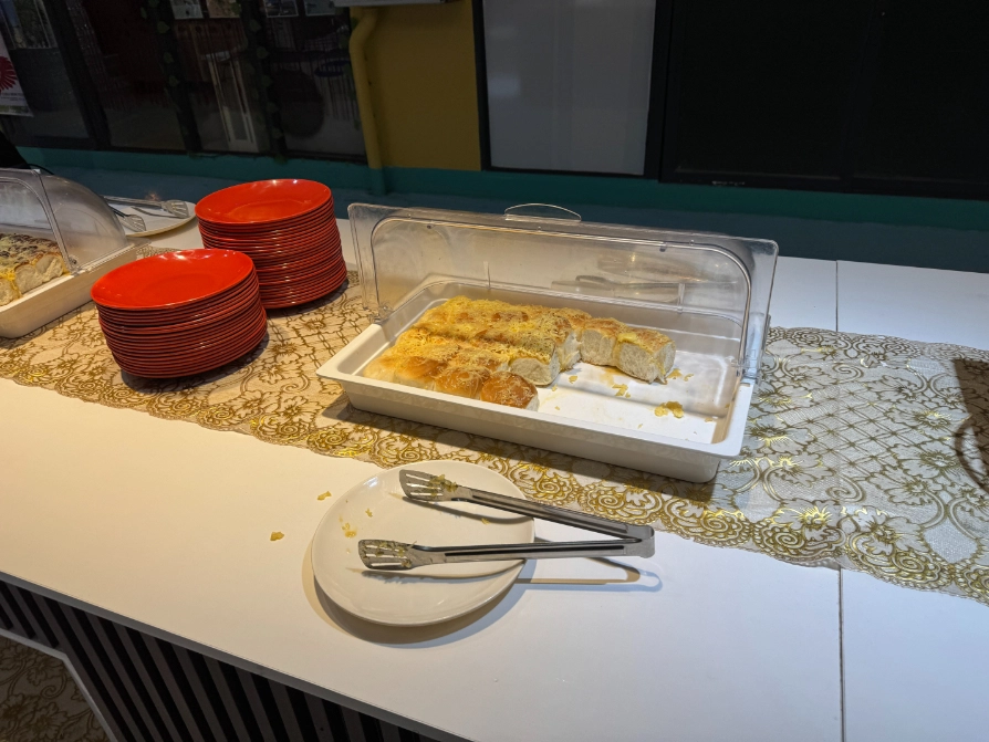 學校餐食相關照片