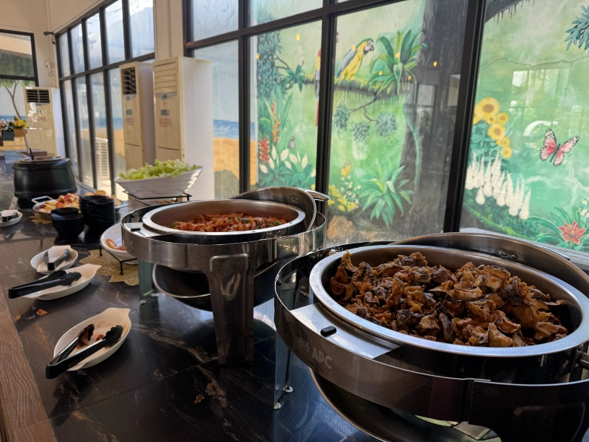 學校餐食相關照片