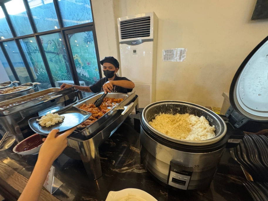 學校餐食相關照片