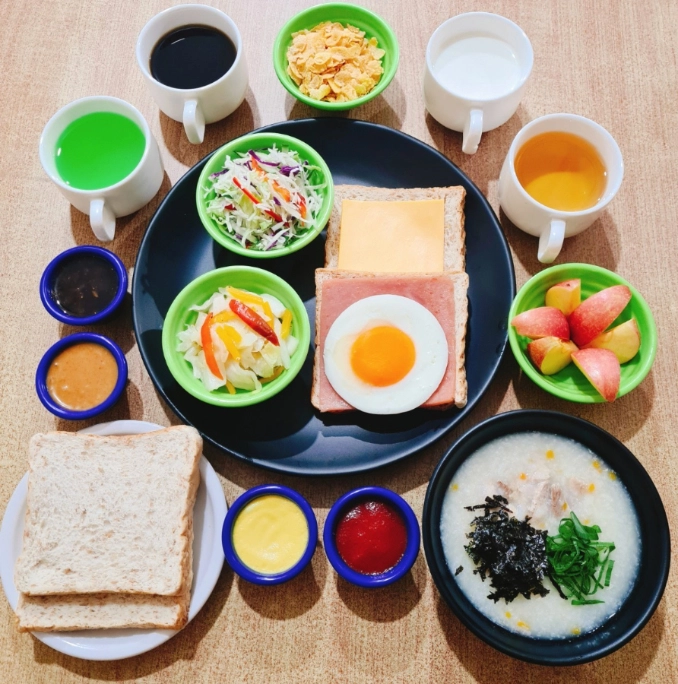 學校餐食照片