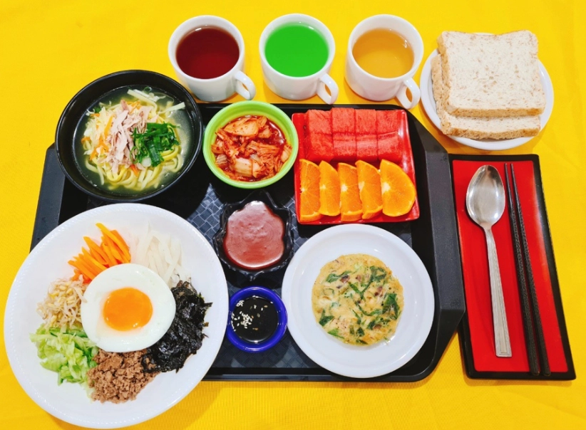學校餐食照片