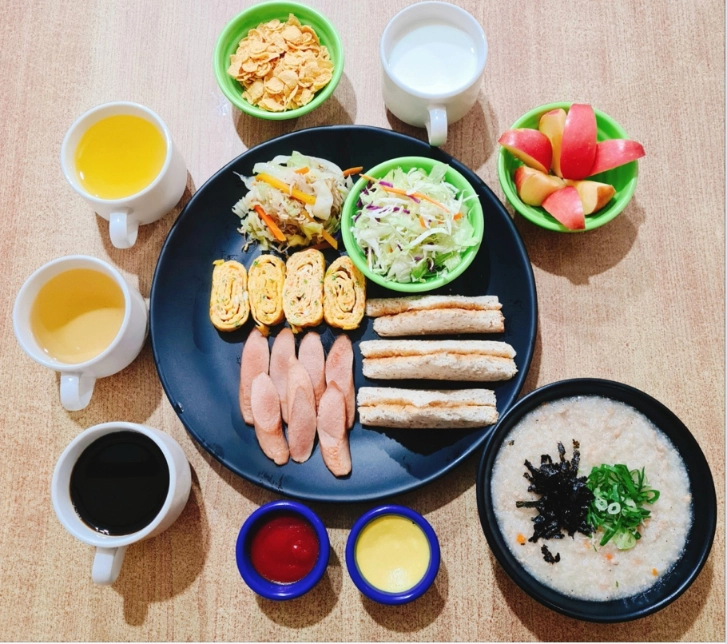 學校餐食照片