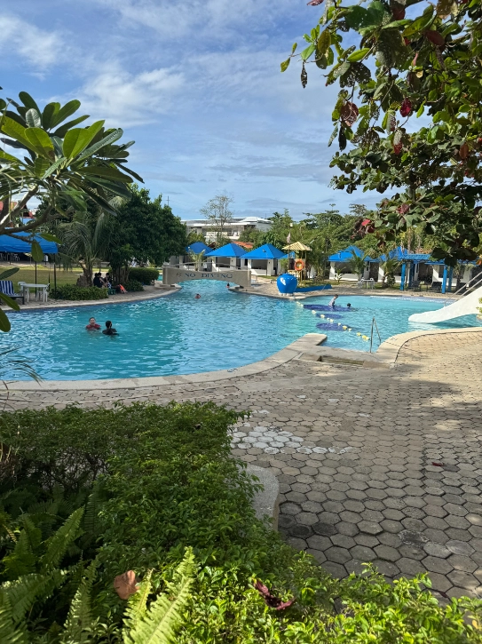 一樓泳池