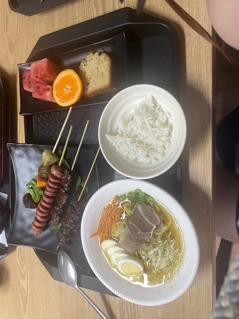 學校提供餐食