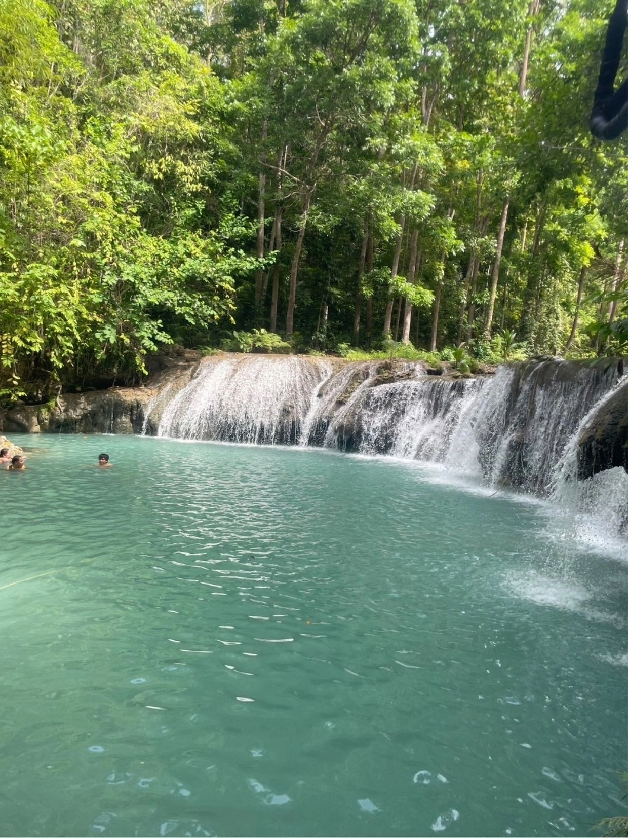 Cambugahay Falls:刺激與清涼兼具的天然滑水道