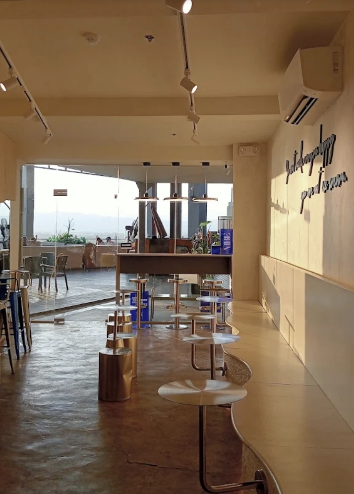 宿霧必訪 VIBE CAFE&BAR 店內景色